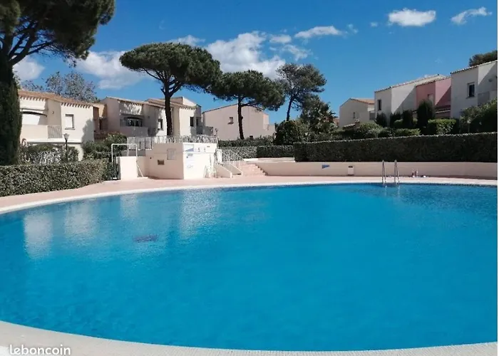 Cap D\'Agde Port Lano T2 Clim, Piscine, Tennis Et Parking
