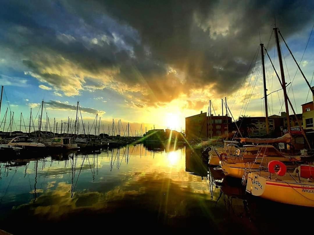 Cap D'agde Port Lano T2 Clim, Piscine, Tennis Et Parking Apartment *