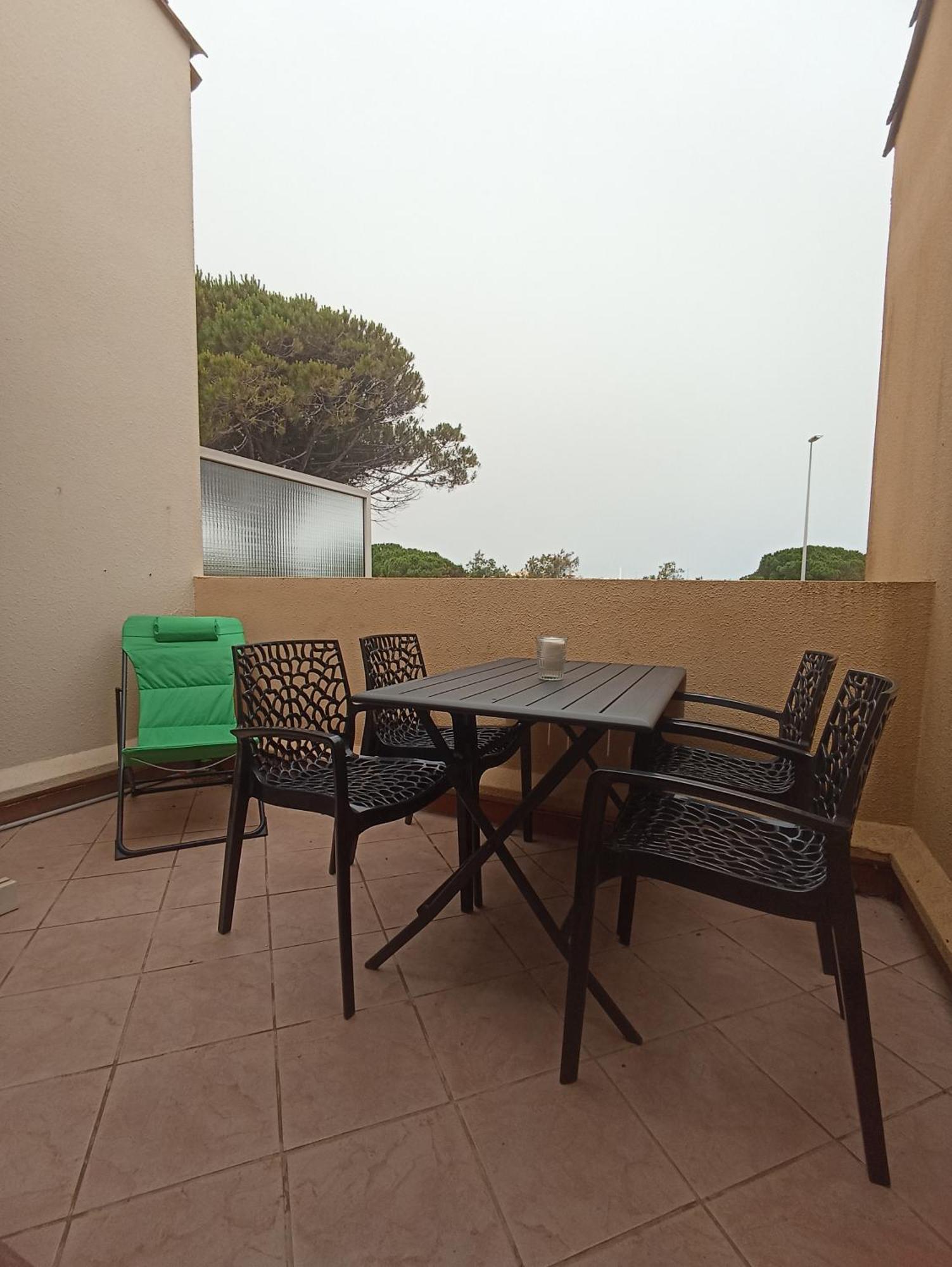 Cap D'agde Port Lano T2 Clim, Piscine, Tennis Et Parking Apartment Agde